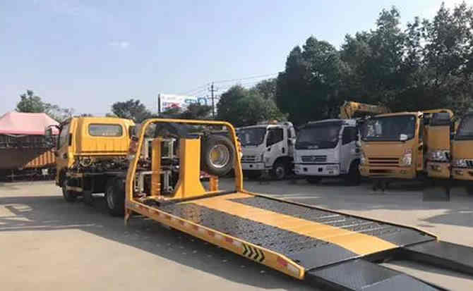 松溪汽车中途维修案例